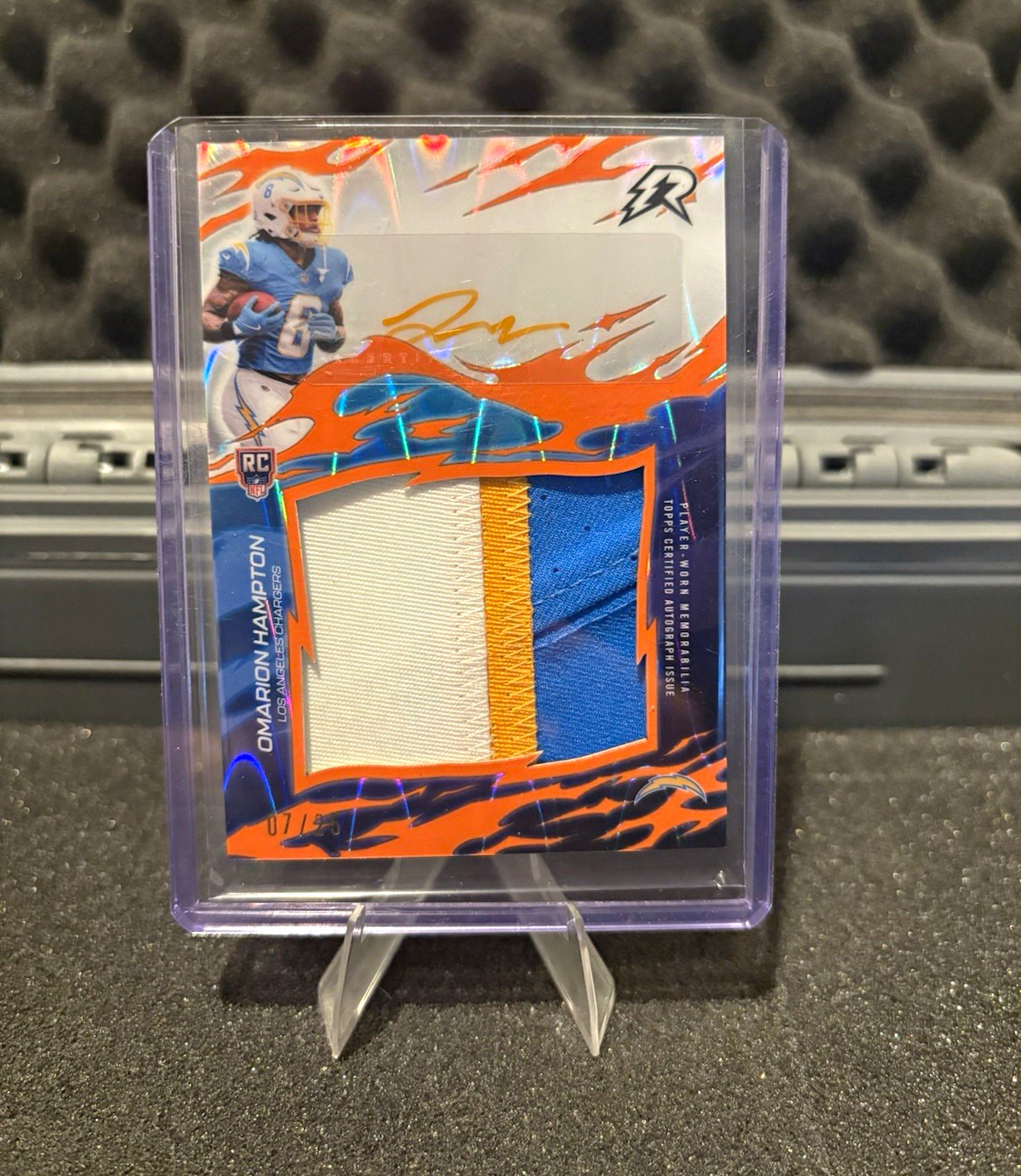 Topps Resurgence 2025 Omarion Hampton Rookie Relic Signatures Auto RC /25