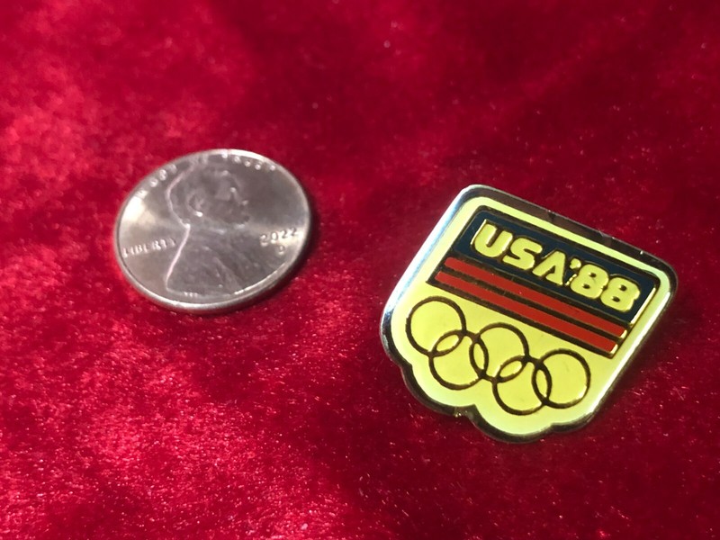 USA '88 Olympic Committee Team Lapel Pin Vintage 1988 Summer Olympics