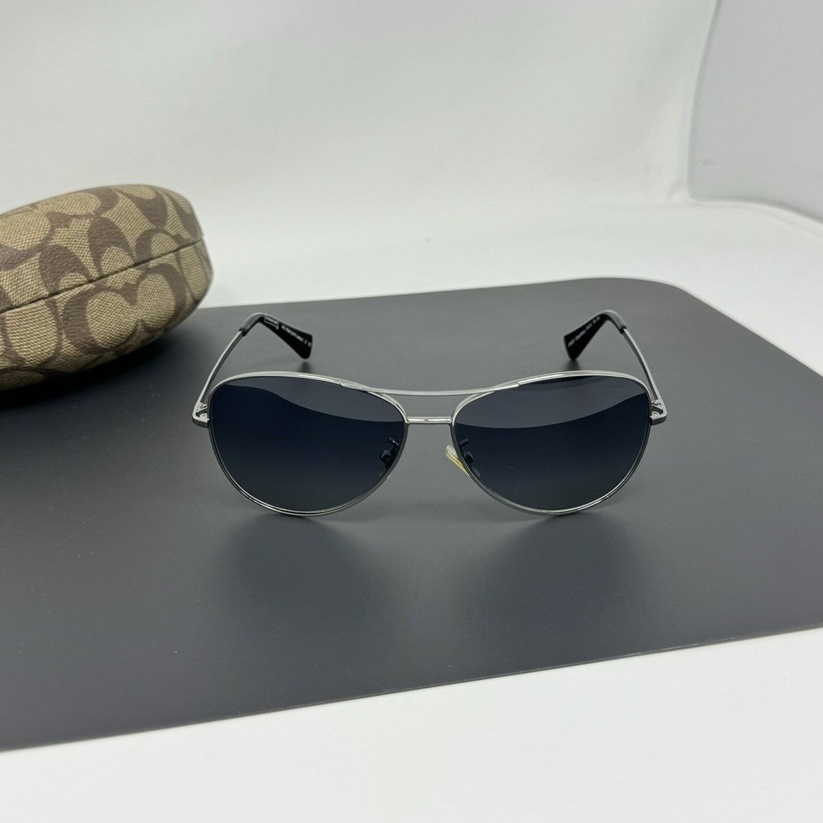 Coach L915 Jaclyn Silver/navy Aviator Sunglasses With Case 