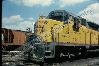 Original Dia Union Pacific UP Nr. 755 EMD GP38-2 Cicero ILL 8-1969 (6C) (20)