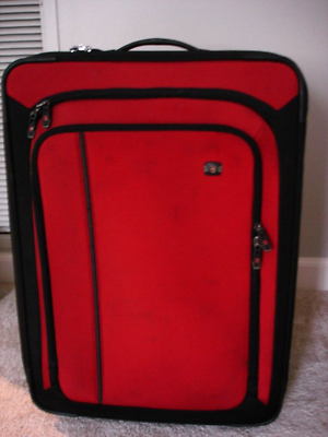 Victorinox Werks Traveler Upright 27” Wheeled Suitcase Red/Black