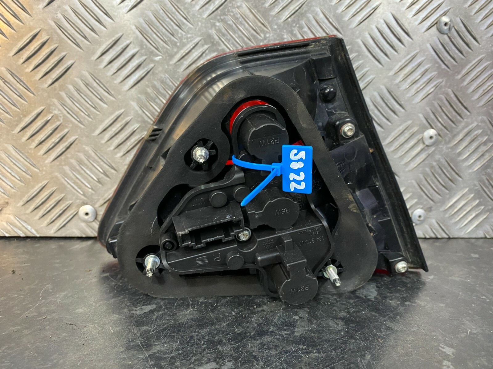 Picture 4 of 5