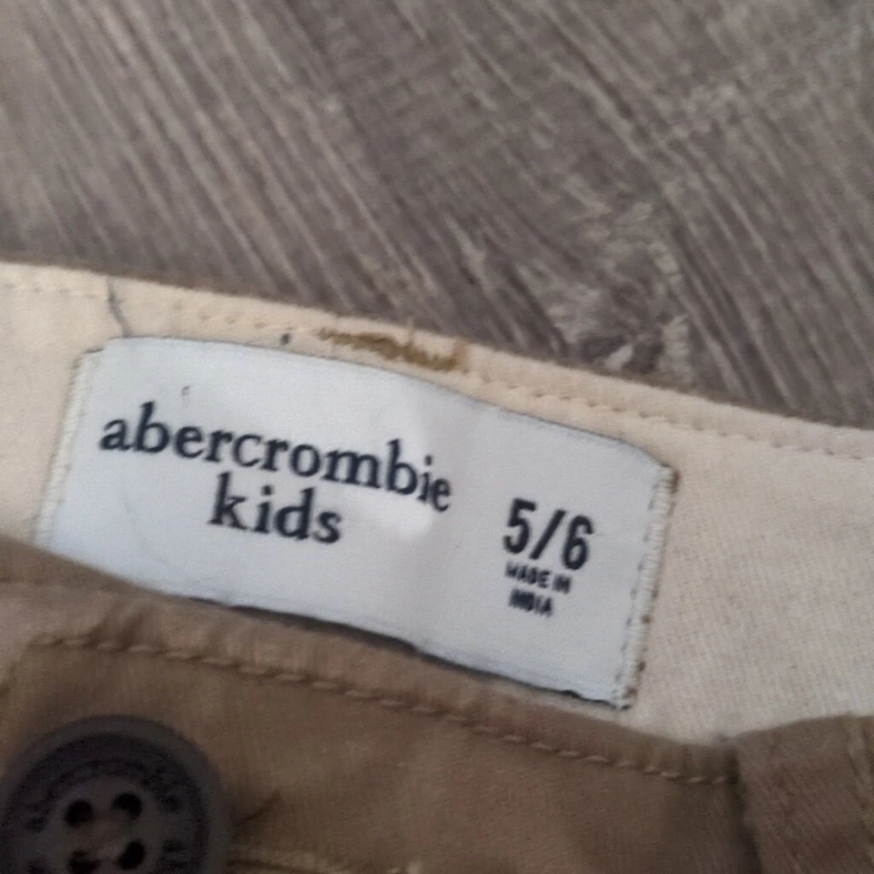 Abercrombie Kids, Old Navy, Carter 4 Piece Bundle Size 5/6 Foto 4 de 4