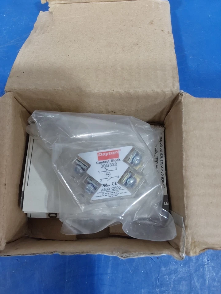 Bloque de contactos DAYTON 30G320, transparente, 1NO/1NC, 30 mm 30G320 Foto 2 de 3