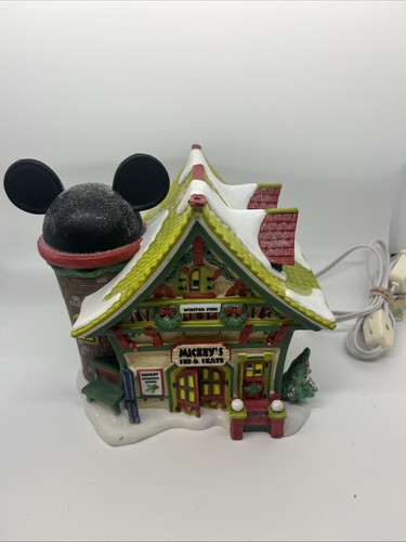 Department 56 Disney Mickey's Ski & Skate Mickey’s Merry Christmas Village 2009
