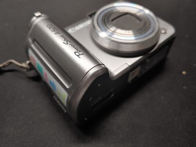 Canon PowerShot A620 7.1MP Digital Camera 2 GB SD & Case