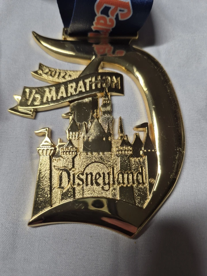 Medal from the 2012 Disneyland Half Marathon and Disney Trading Pin - Image 2 of 4