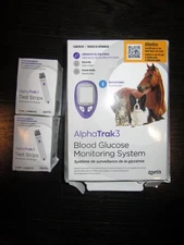 AlphaTRAK 3 Blood Glucose Monitoring Kit Diabetic cat dog & 2 boxes Test Strips
