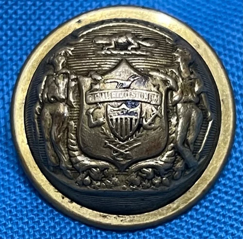 NON EXCAVATED CIVIL WAR UNION WISCONSIN STAFF OFFICER BUTTON w/CASE   ALBERT WC1