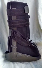 Donjoy MAXTRAX Air Walking Boot Size medium DJO.LLC dj Orthopedics Foot ankle