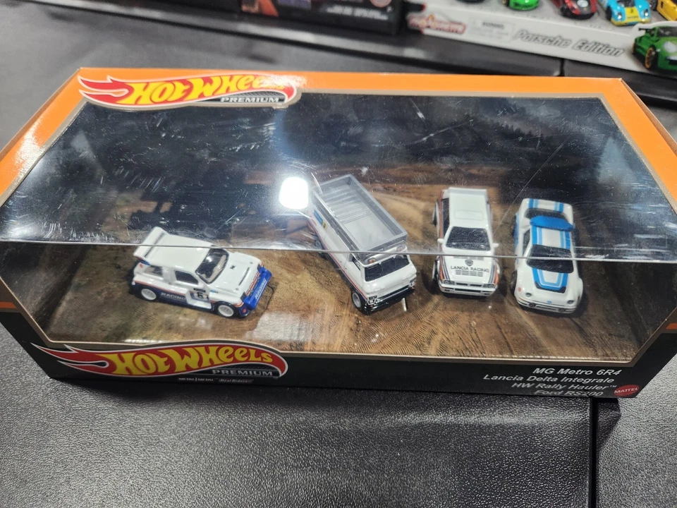 Hot Wheels Premium Diorama Rally Set MG Metro Lancia Delta HW Hauler Ford RS200 Foto 2 de 4