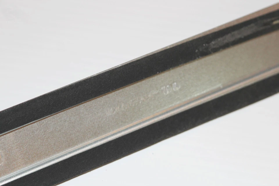 Estuche interno soportes metálicos - Insignia 42" LCD televisión NS-L42Q-10A TV Foto 4 de 4