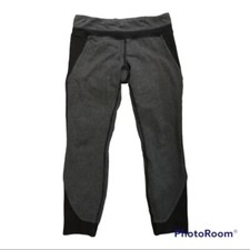 Lululemon gray and black cropped leggings 6