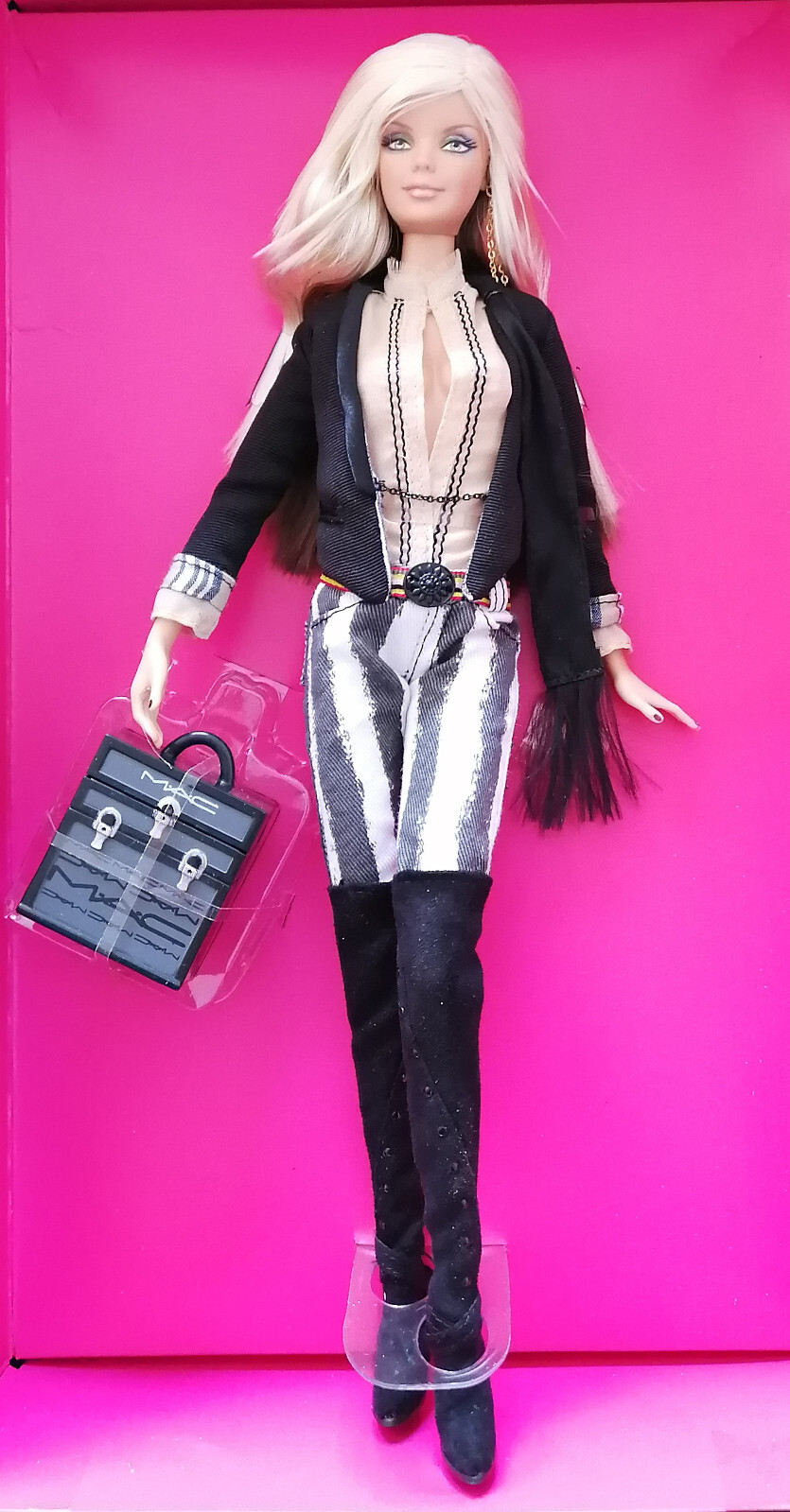Barbie MAC 2006 Gold Label K7966 poupée Mattel collector neuve NRFB Make-Up Art