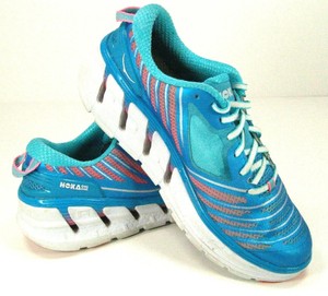 hoka vanquish