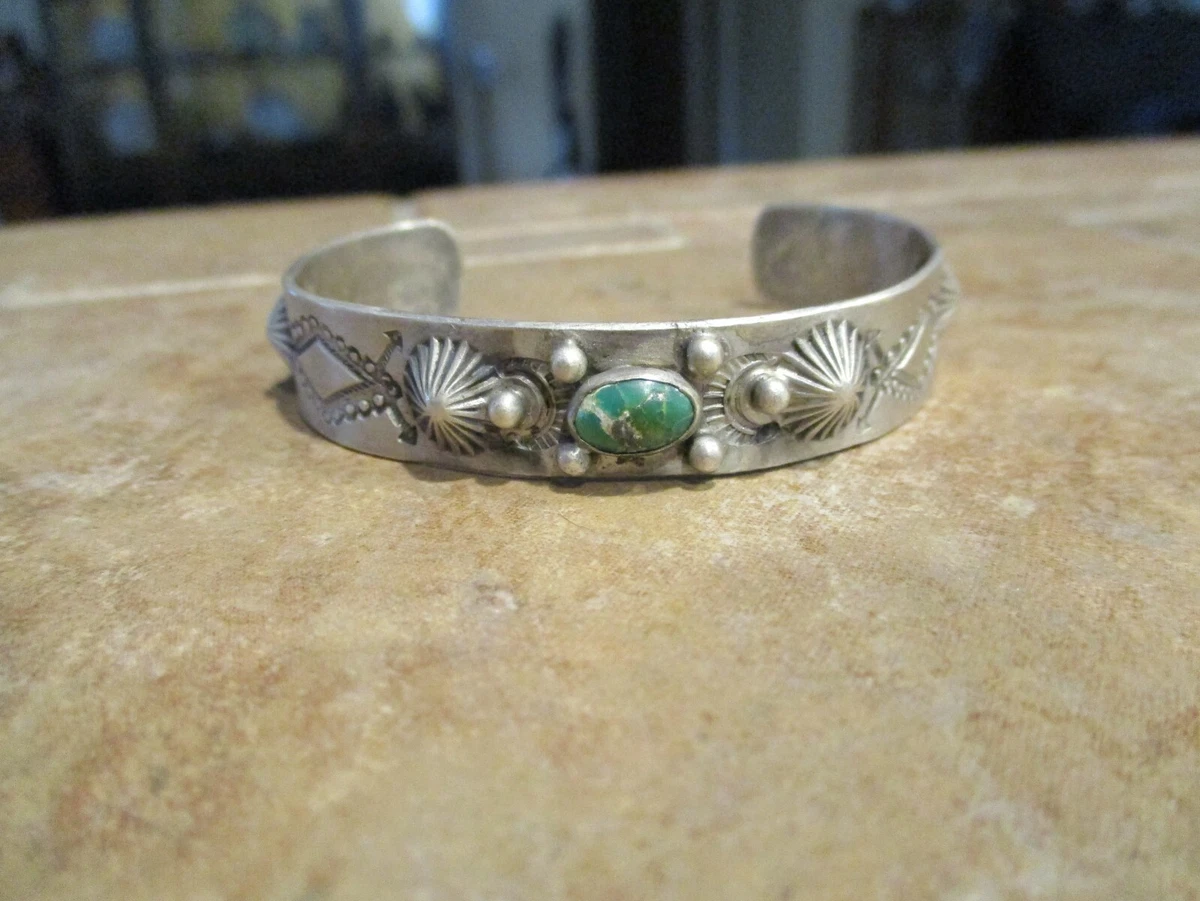 DISTINCTIVE OLD 1930 s Fred Harvey Era Navajo Sterling Silver