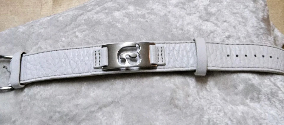 Pulsera de cuero blanco Fossil Initial A 8,5 pulgadas Foto 3 de 4