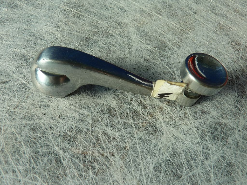 Picture 1 of 4