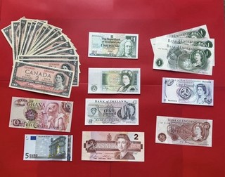Lot of 27 Mixed World Banknotes UNC/EF/VF UK Canada Isle of Man Ireland &more
