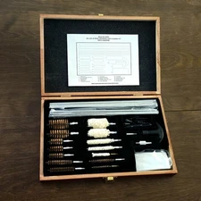 Universal Gun Cleaning Kit In Wooden Case  42 Piece CSi Model 38293 New 