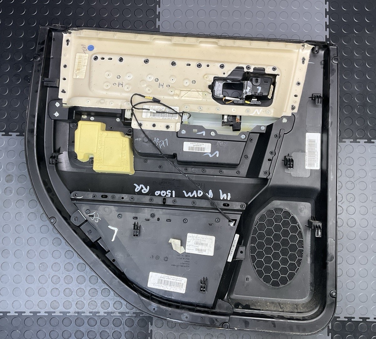 2014-2018 Dodge Ram 1500 Crew Cab Laramie Rear Right Passenger