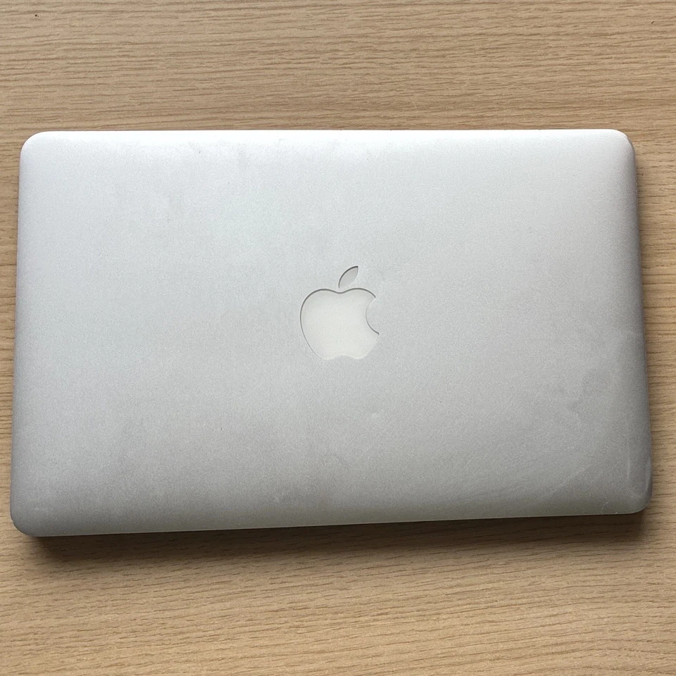 Apple MacBook Air 11" 2015 · i5 · 4GB · 128GB, photo 3 of 4