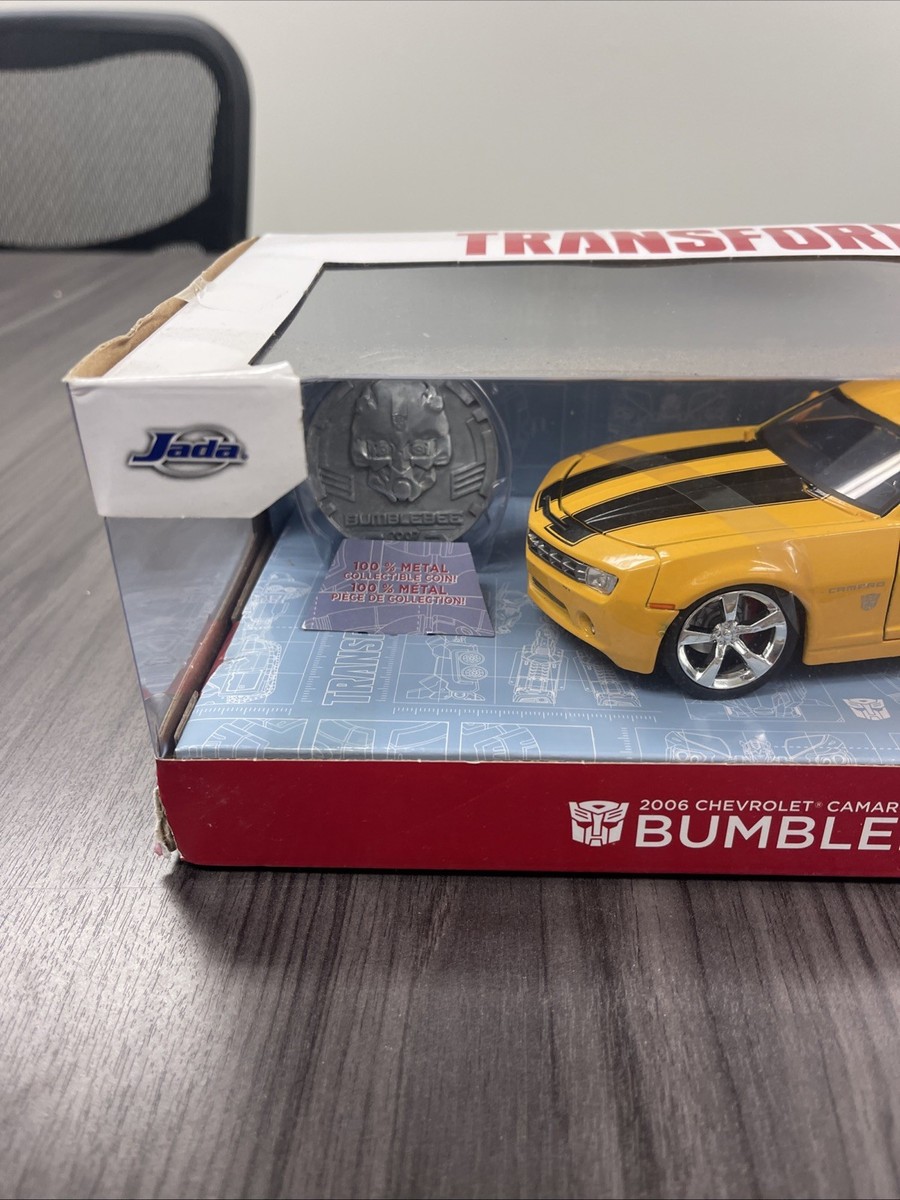 Jada Toys Transformers 1:24 '06 Chevy Camaro Bumblebee with
