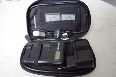 LCD Kamera-Batterie-Ladegerät + 2 Ersatzakkus für Sony Cybershot DSC-W800