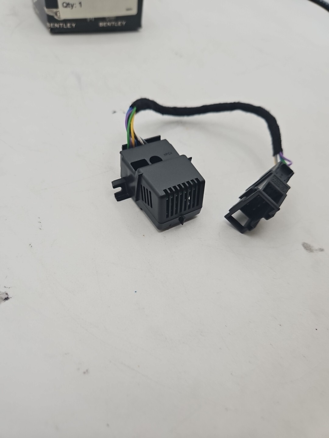 BENTLEY TEMPERATURE/AIR HUMIDITY SENSOR (3D0907527)