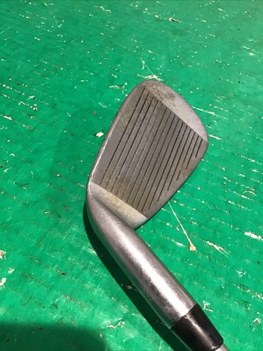 Wilson Gear Effect IWS Oversized Single PW Wedge RH Regular Flex Steel Shaft - Picture 5 of 8