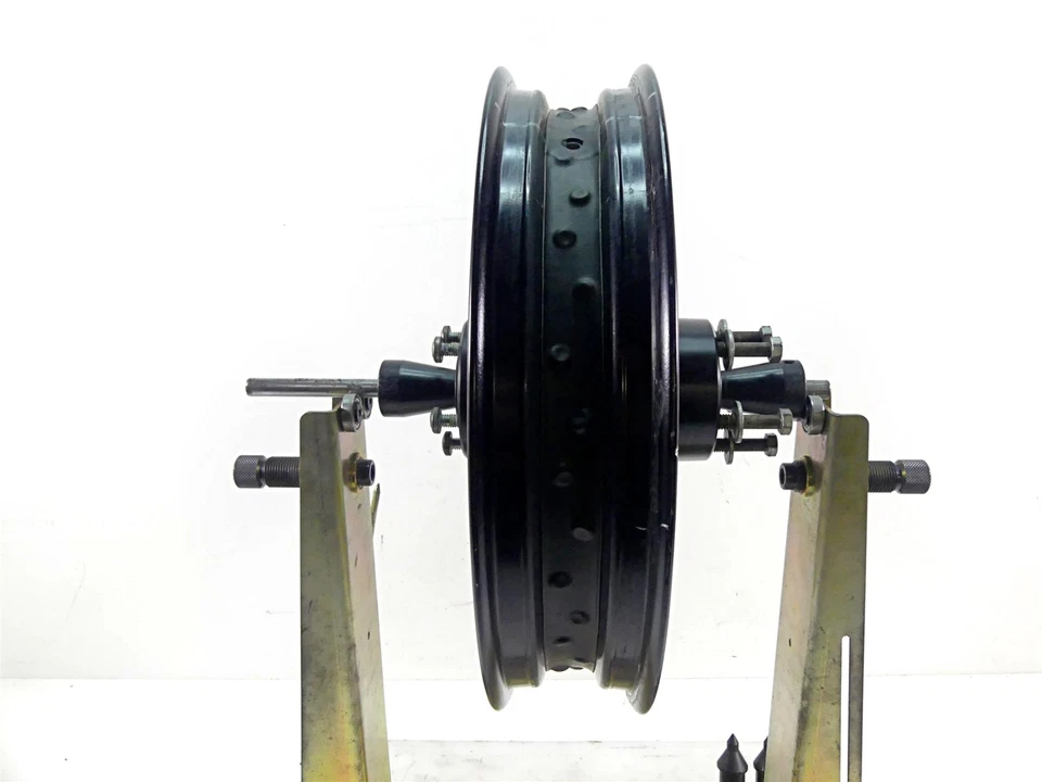 Harley Softail FXS Blackline 2011 llanta recta 16x3 radios traseros 55043-11A Foto 3 de 4