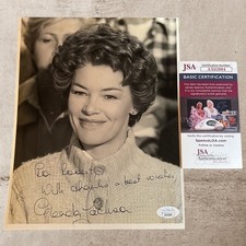 Hollywood's Glenda Jackson signed 8x10 Black & White Photo with Jsa Coa!