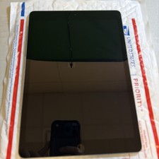 Apple iPad 7th Generation A2200 64 GB, Wi-Fi 10.2 in - Black For Parts Only 