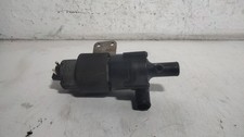 Pompe à eau Mercedes 208
