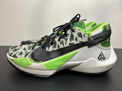 2020 Nike Zoom Freak 2 Size 8.5 Naija DA0907-002 Giannis Pro Model Basketball