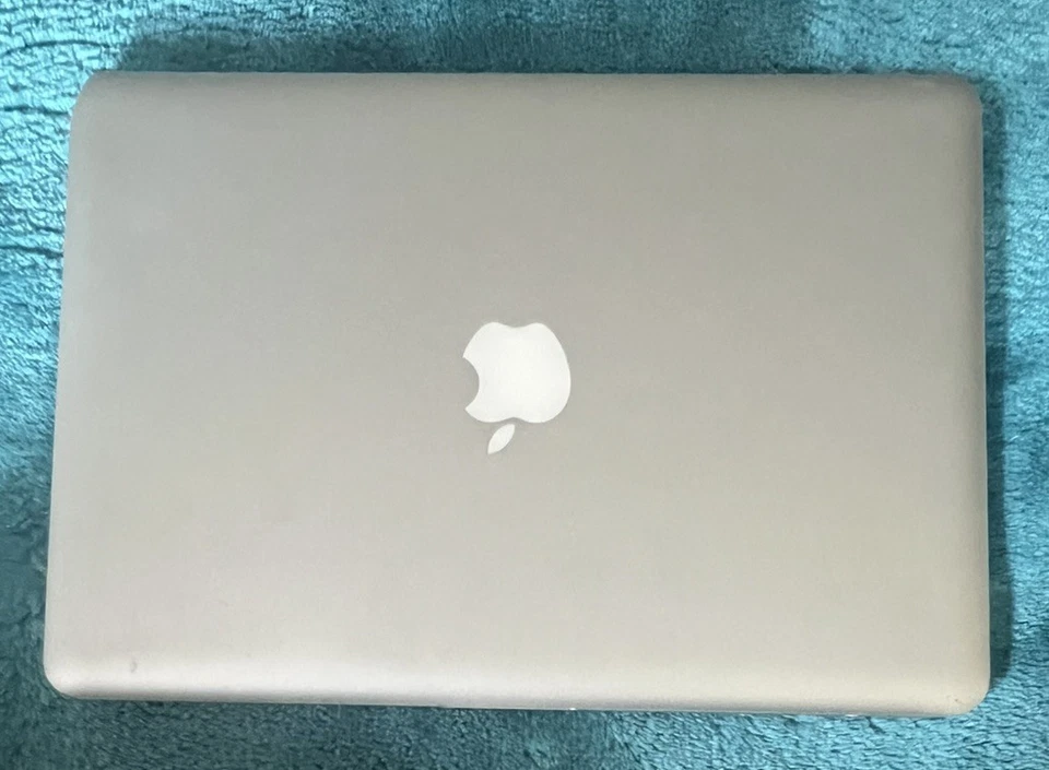 Apple MacBook Pro 13" 2012 · i5 · 4GB · 500GB, photo 1 sur 5