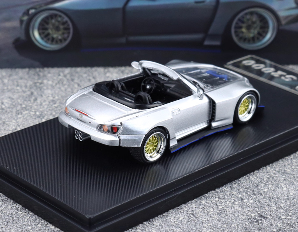 one model 製S2000 1/64 モデル 白　新品未開封品 ONE MODEL 1:64 S2000 Racing Carl Resin Diecast Car Model