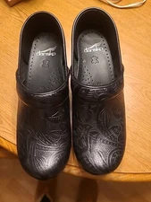 Dansko Clogs Shoe Black Embossed Leather  Nurse Work Size EU 38 US 7.5-8