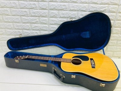 Morris W-18 Akustikgitarre mit Hartschalenkoffer