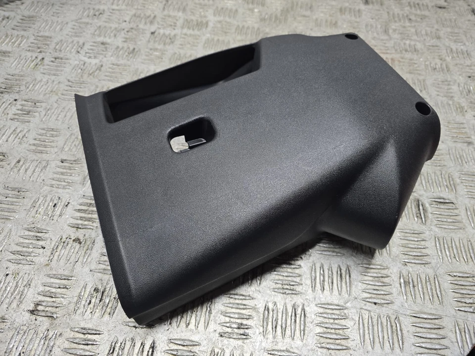 Peugeot 208 Mk1 Allure 5dr Hatch 2015-2018 Steering Cowling (lower) 9673915477 - Image 4 of 4