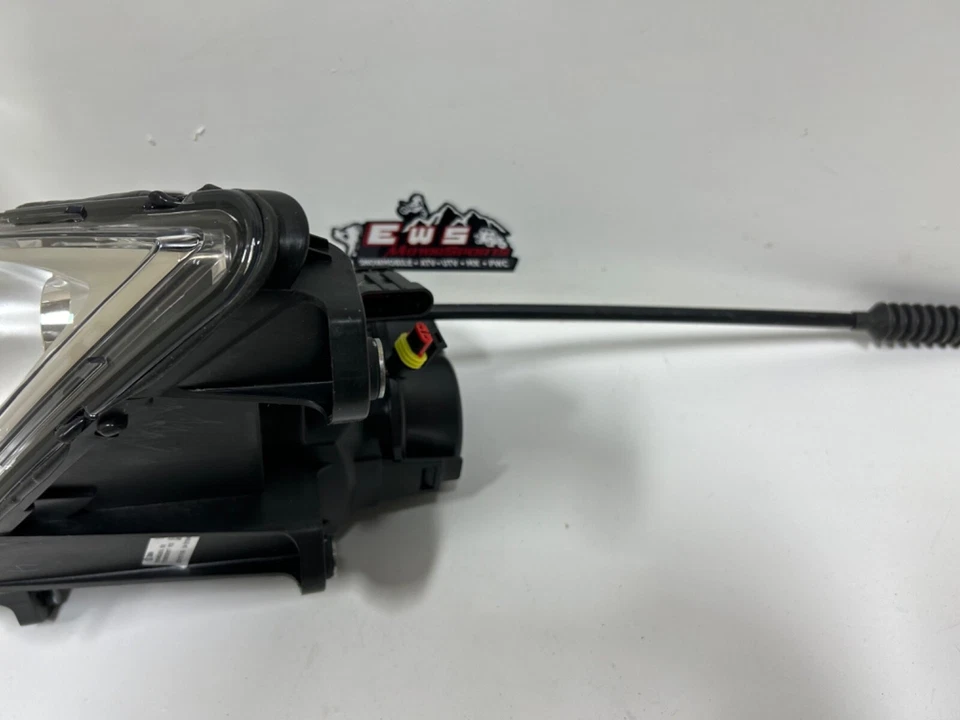 Conjunto de faros diestros Can Am Spyder RT-S Roadster 710003097 Foto 3 de 3