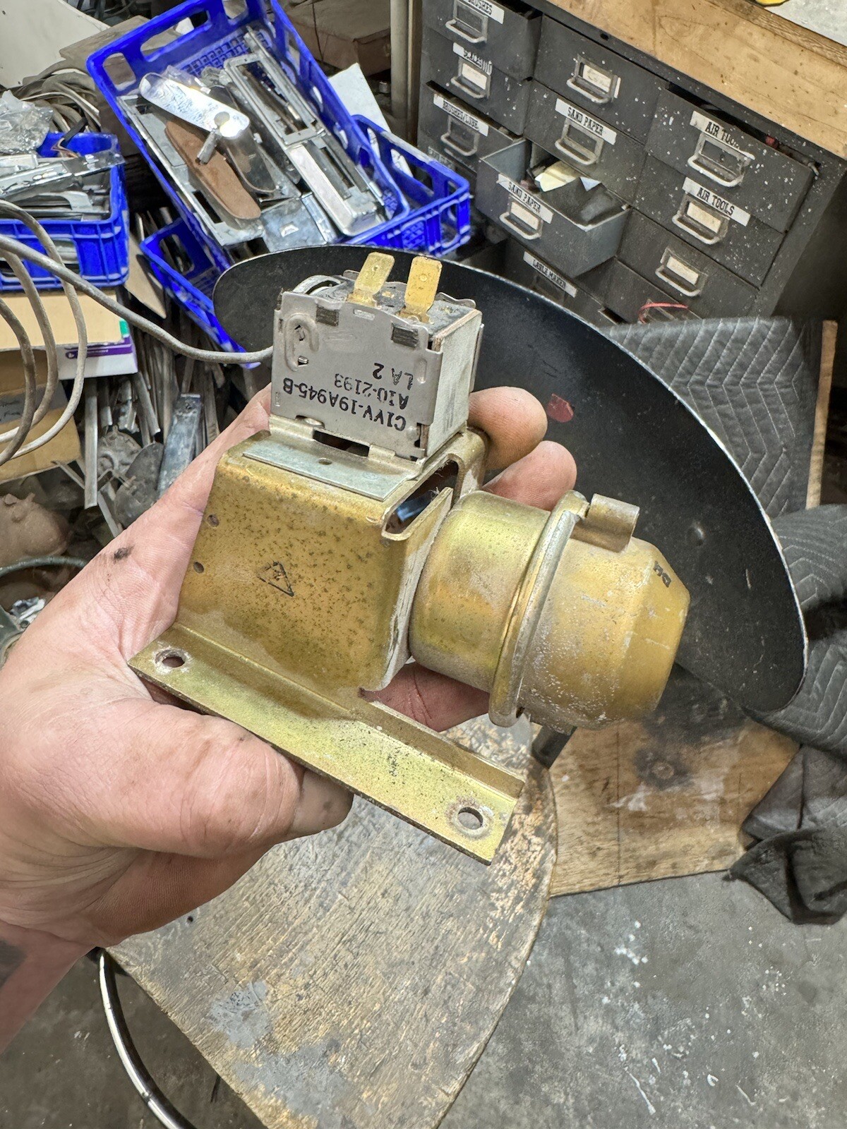 1961-1966 Continental Thunderbird A/C TEMPERATURE CONTROL SWITCH C1VV-19A945