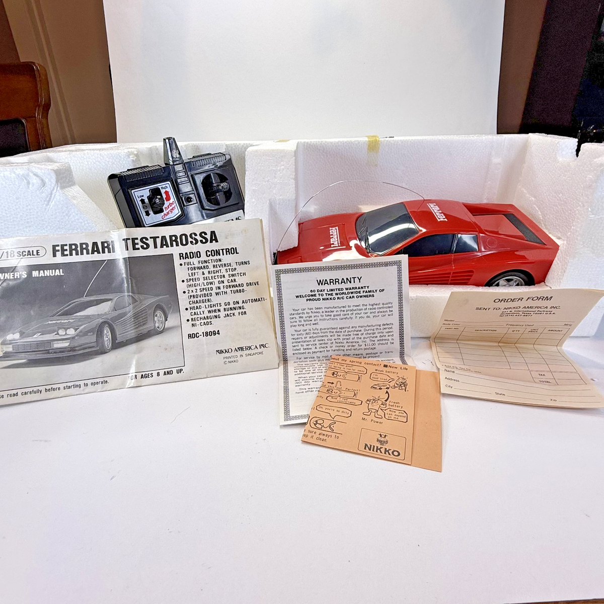 1:18 Nikko Ferrari Testarossa RC RTR 1986 RARE in box! WORKING