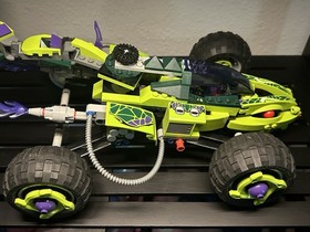 LEGO NINJAGO: Fangpyre Truck Ambush (9445) Truck and snake
