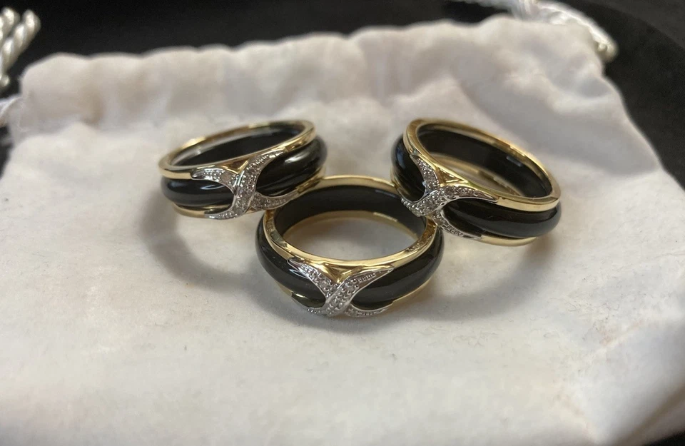 Кольцо из чистого желтого золота 14 карат с акцентами черного оникса и бриллиантов от pJs - Изображение 2 из 4