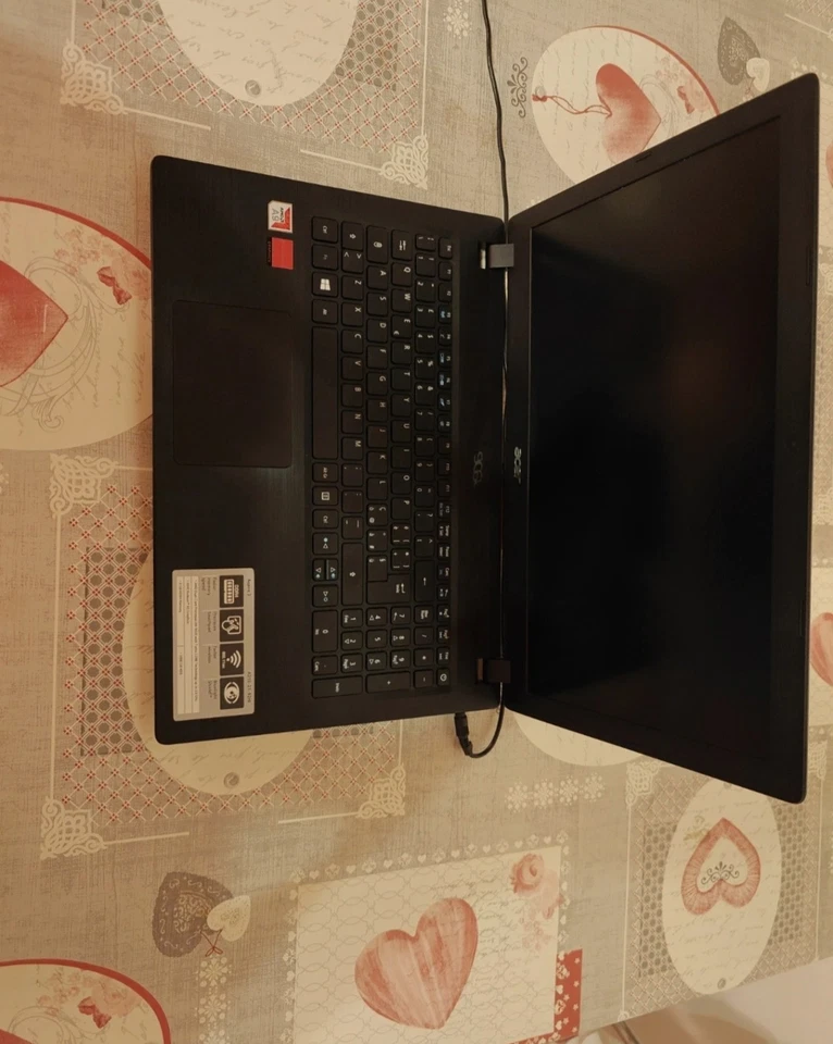 Acer Aspire 3 8GB RAM usato pochissimo - Immagine 2 di 4