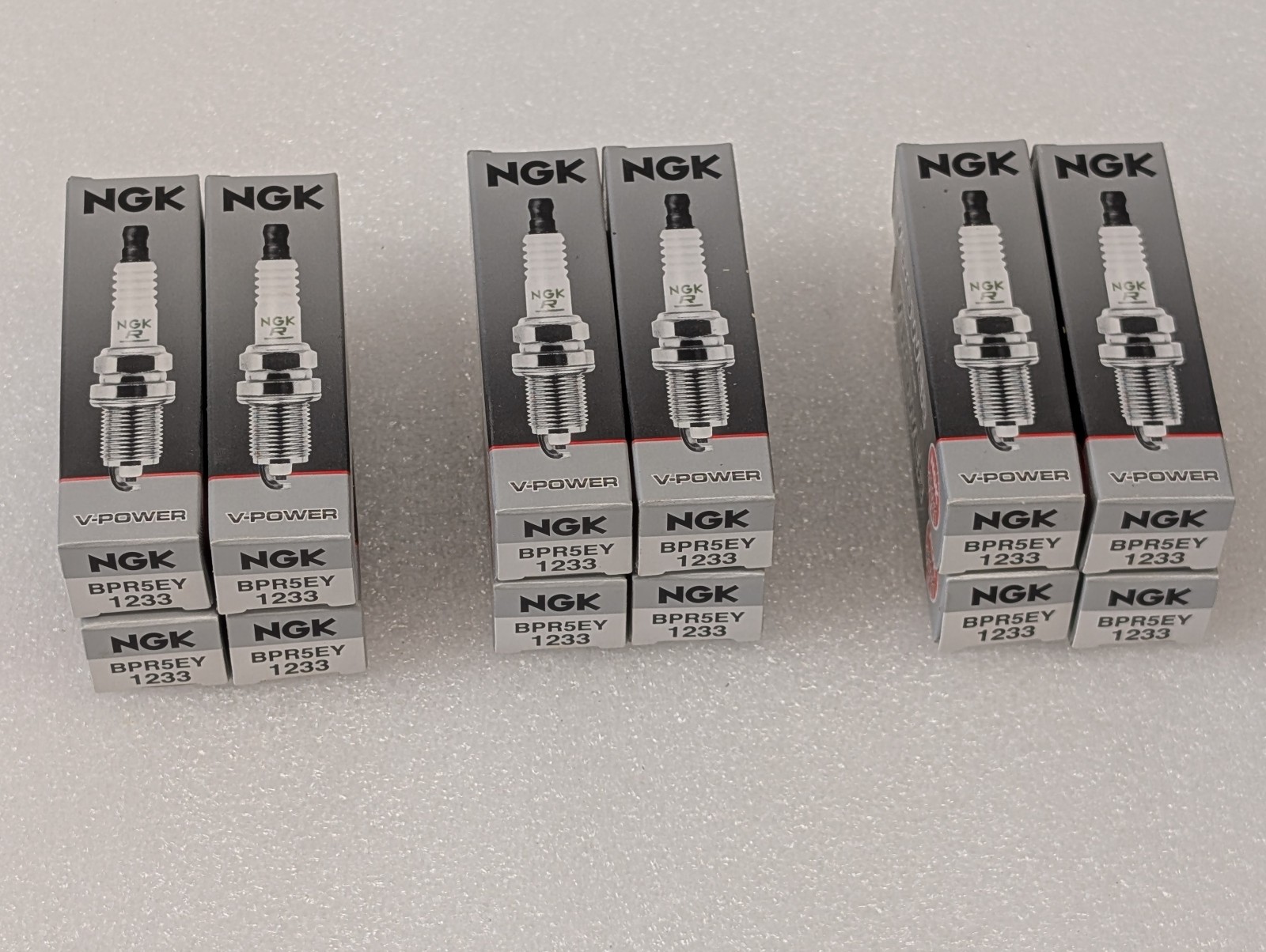 SET OF 12 NGK Japan 1233/BPR5EY V-POWER Premium Copper Spark Plugs - 22R-E