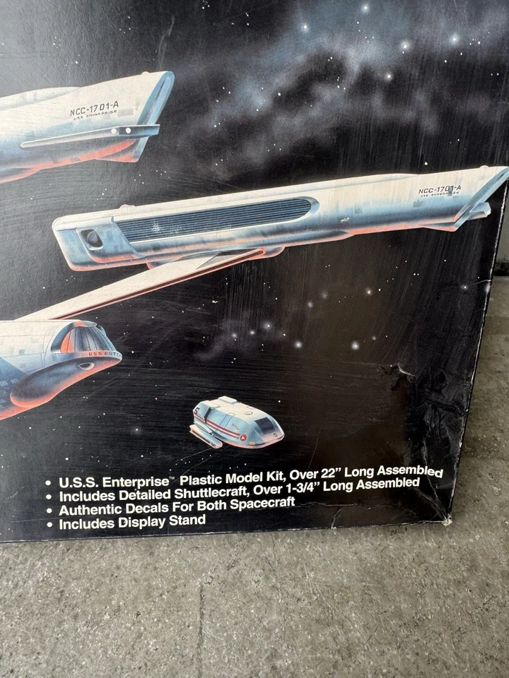 SEALED NEW AMT - #8617 - Star Trek VI - U.S.S. Enterprise - Image 3 of 4