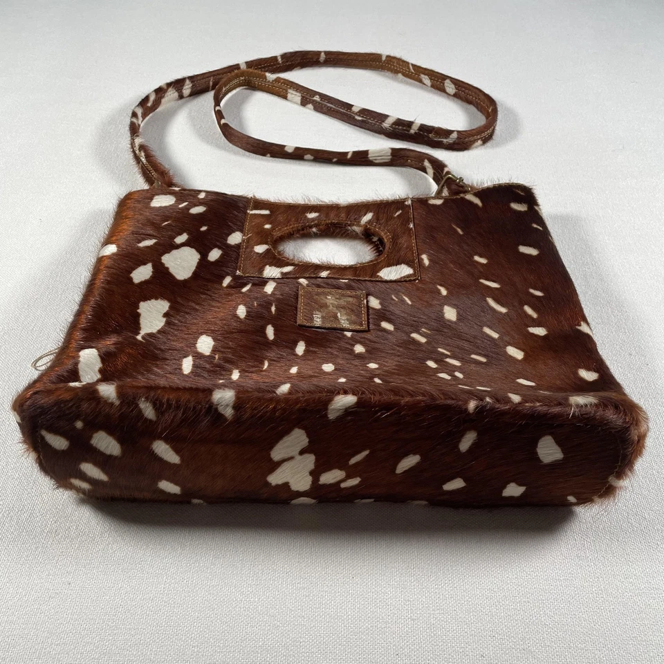 Bolsa de ombro tiracolo couro bovino cabelo Charlie marrom bambi EUA - Imagem 3 de 4