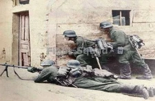 WW2 Picture Photo Color Photo of German Soldier in Combat 3043